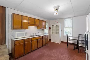 241 W State St, Oakdale, PA 15071 - Photo 12