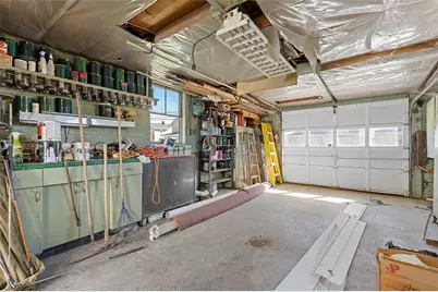 241 W State St, Oakdale, PA 15071 - Photo 36