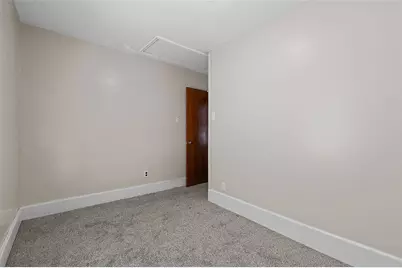 241 W State St, Oakdale, PA 15071 - Photo 26