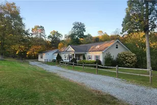 1179 School Rd, Allegheny Township, PA 15656 - Photo 2