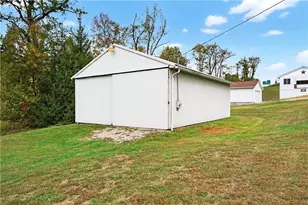 420 Kennedy Rd, Fallowfield, PA 15022 - Photo 26