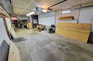 311 Elm St, Vandergrift, PA 15690 - Photo 36