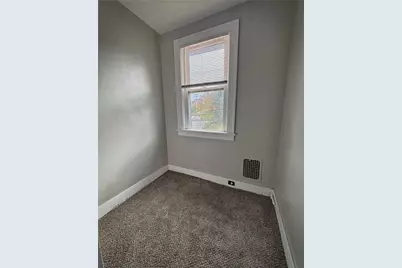 650 Tarragonna St, Pittsburgh, PA 15210 - Photo 10
