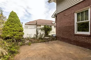 512 Regent St, Houston, PA 15342 - Photo 6