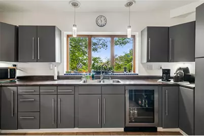 1123 Juanita Dr, Robinson Twp, PA 15108 - Photo 10