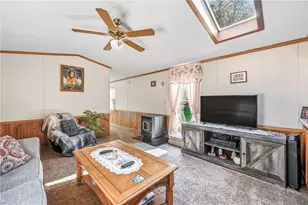 8240 Mercer St, Pulaski Township, PA 16143 - Photo 10