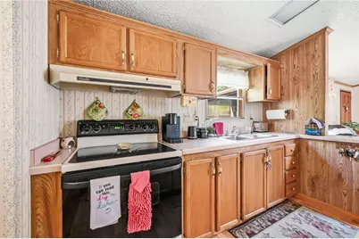 8240 Mercer St, Pulaski Township, PA 16143 - Photo 24