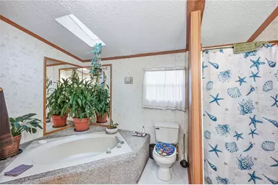 8240 Mercer St, Pulaski Township, PA 16143 - Photo 32