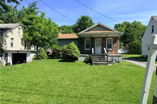 2179 Woodbine Dr, Hermitage, PA 16148 - Photo 2