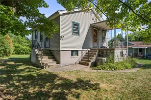 2179 Woodbine Dr, Hermitage, PA 16148 - Photo 4