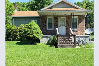 2179 Woodbine Dr, Hermitage, PA 16148 - Photo 1