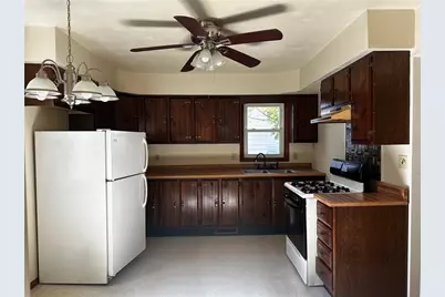 2179 Woodbine Dr, Hermitage, PA 16148 - Photo 8