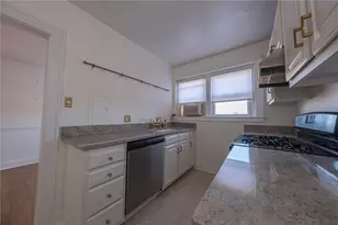 721 Roselawn Ave, Pittsburgh, PA 15228 - Photo 12