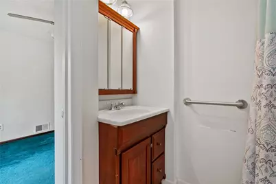 5215 Woodland Dr, West Mifflin, PA 15122 - Photo 18