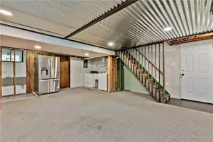 5215 Woodland Dr, West Mifflin, PA 15122 - Photo 24