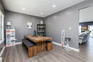 519 Dogwood Ln, Cecil, PA 15057 - Photo 16