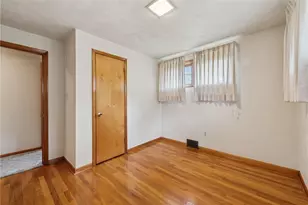 8044 Gladstone Dr, Hempfield Township, PA 15691 - Photo 12
