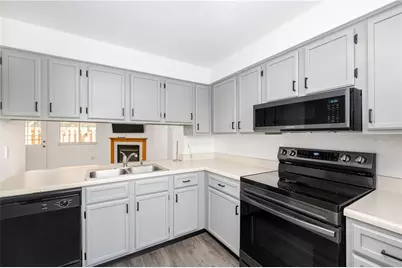 153 Rossmor Ct, Ross Twp, PA 15229 - Photo 12