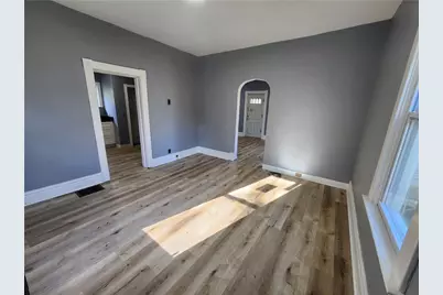 640 Redwood Dr, Cecil, PA 15057 - Photo 6