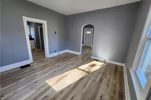 640 Redwood Dr, Cecil, PA 15057 - Photo 6