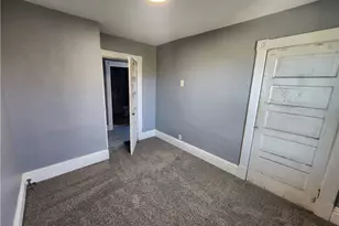 640 Redwood Dr, Cecil, PA 15057 - Photo 10