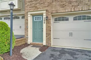 100 Arbor Trail Dr, Robinson Twp, PA 15136 - Photo 2
