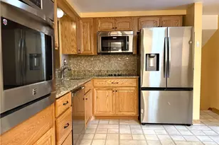 919 Sunset Dr, Hempfield Township, PA 15601 - Photo 8