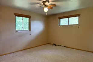 919 Sunset Dr, Hempfield Township, PA 15601 - Photo 22