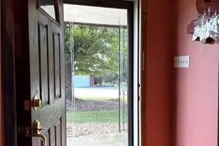 919 Sunset Dr, Hempfield Township, PA 15601 - Photo 4