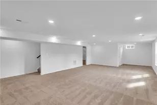 315 William Dr, Pittsburgh, PA 15239 - Photo 38