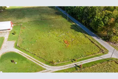 409 Bower Rd, Fredonia, PA 16124 - Photo 14