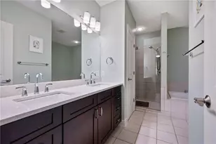 211 McLean Pl, Pittsburgh, PA 15217 - Photo 14