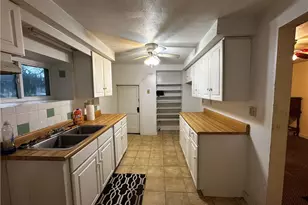 2239 Woodbine Dr, Hermitage, PA 16148 - Photo 4