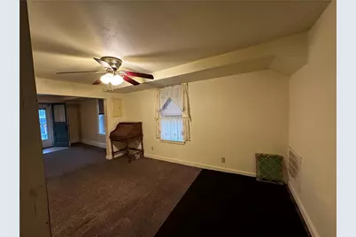 2239 Woodbine Dr, Hermitage, PA 16148 - Photo 4