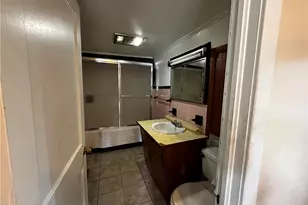 2239 Woodbine Dr, Hermitage, PA 16148 - Photo 10