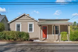 437 Montgomery Ave, Scott Township, PA 15017 - Photo 1