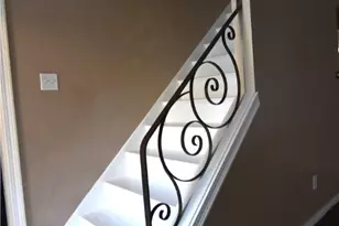 127 Marham Rd, Munhall, PA 15120 - Photo 6