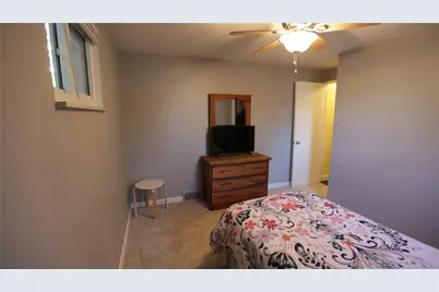 142 Xavier Dr, Pittsburgh, PA 15147 - Photo 12