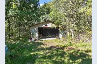 82 Phillips Rd, Hanover Township, PA 15021 - Photo 16