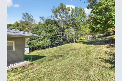 82 Phillips Rd, Hanover Township, PA 15021 - Photo 6