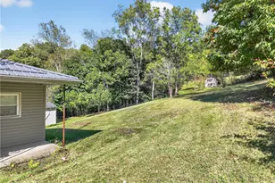 82 Phillips Rd, Hanover Township, PA 15021 - Photo 6