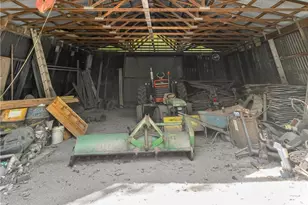 82 Phillips Rd, Hanover Township, PA 15021 - Photo 14