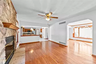 104 Pagano Dr, Hempfield Township, PA 15672 - Photo 12