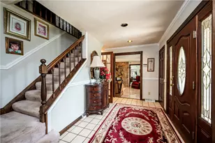 122 Farmington Pl, Hempfield Township, PA 15601 - Photo 10