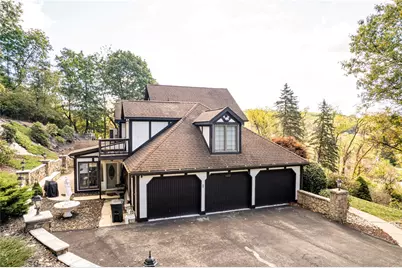 122 Farmington Pl, Hempfield Township, PA 15601 - Photo 6