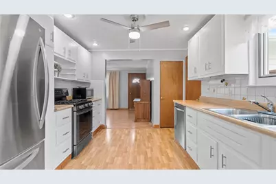 203 Burch Dr, Moon/Crescent Twp, PA 15108 - Photo 8