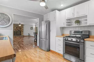 203 Burch Dr, Moon/Crescent Twp, PA 15108 - Photo 10