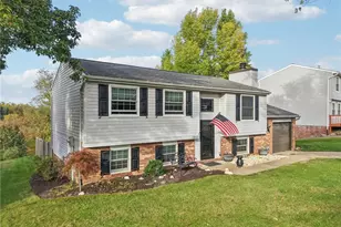 1916 Hertford Dr, South Park, PA 15129 - Photo 2