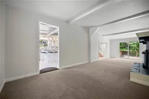 470 Burrell Hill Cir, Penn Twp, PA 15675 - Photo 12