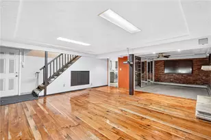 332 Holiday Park Dr, Pittsburgh, PA 15239 - Photo 22